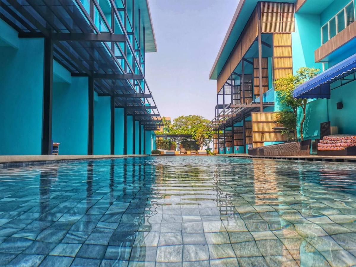 Beach Walk Boutique Resort Bangsaen Zewnętrze zdjęcie