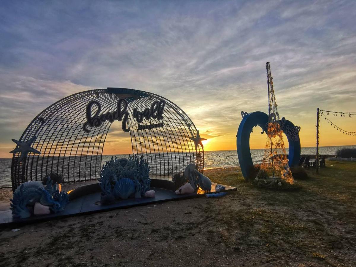 Beach Walk Boutique Resort Bangsaen Zewnętrze zdjęcie